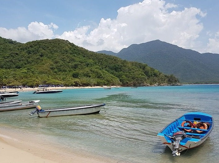 PLAYA CRISTAL SANTA MARTA