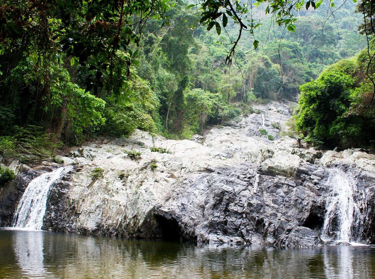 QUEBRADA VALENCIA Y BURITACA