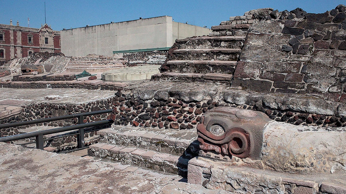 VUELO EN GLOBO - TEOTIHUACÁN ZONA ARQUEOLÓGICA + BASILICA